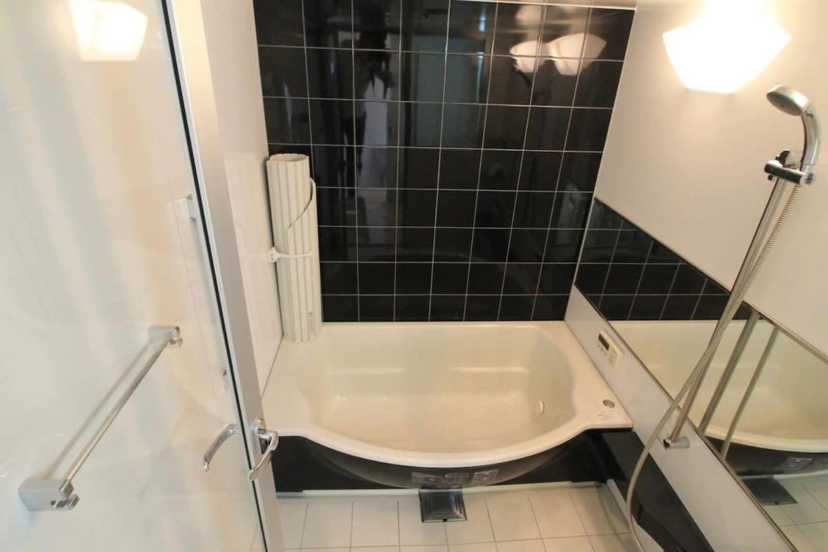 Luxes - 10 Min Hiroshima Station & 2Br Up To 10P Apartamento Exterior foto